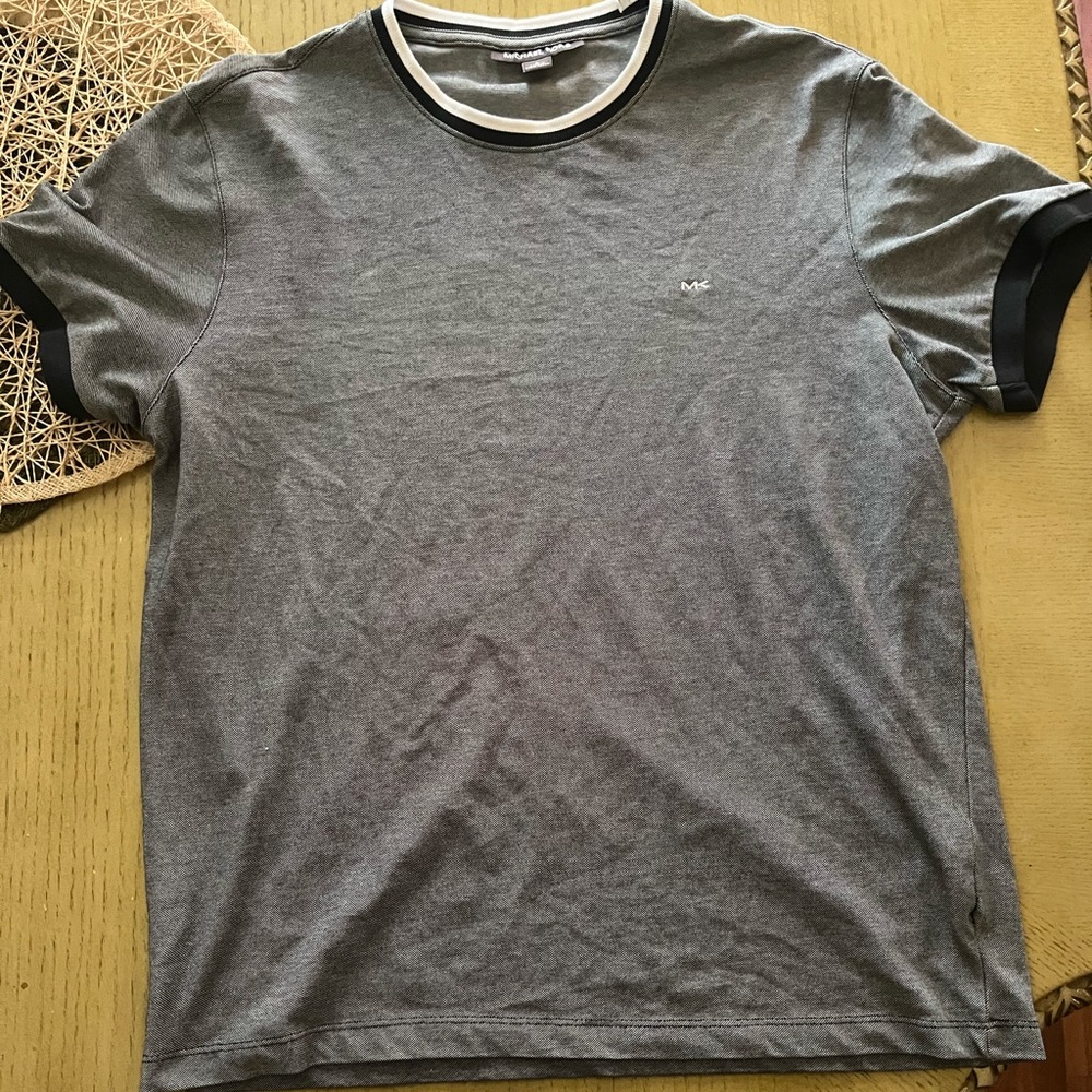 Michael Kors Men’s Size LARGE pullover tee
